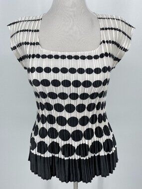 Vintage Black White Polka Dot Plisse Pleated Top Cap Sleeve Mod Op-Art